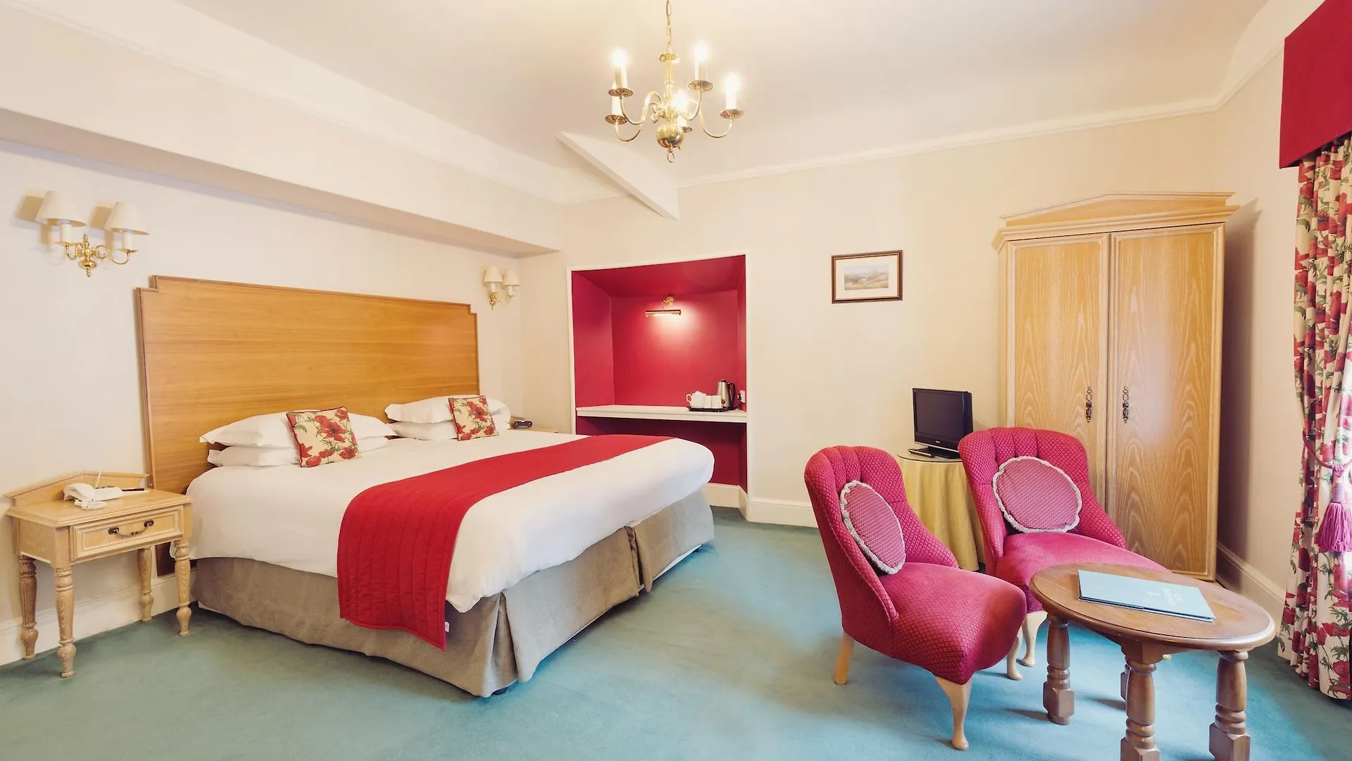 Briery Wood 4*