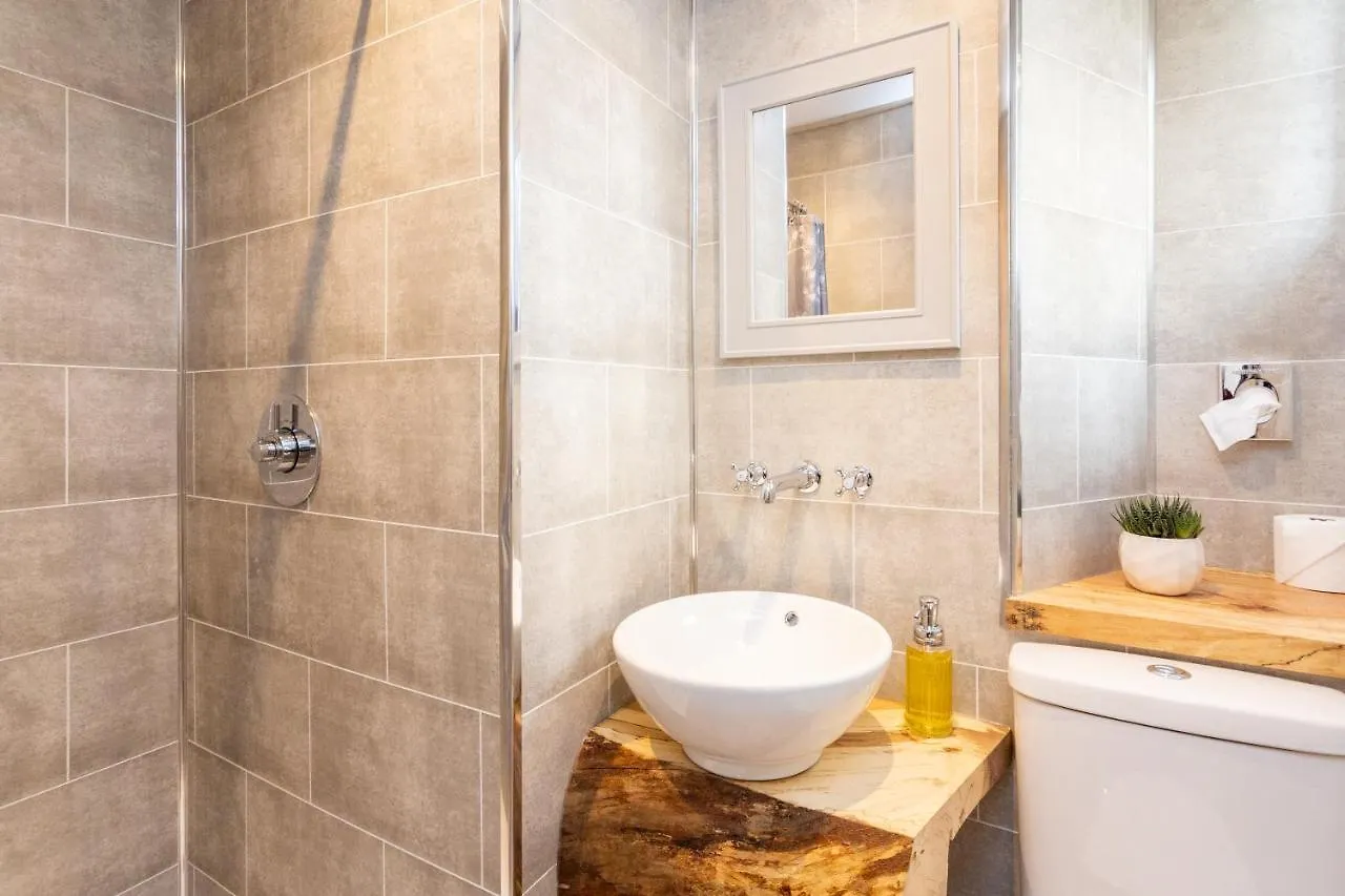 Howgills House Otel 4*