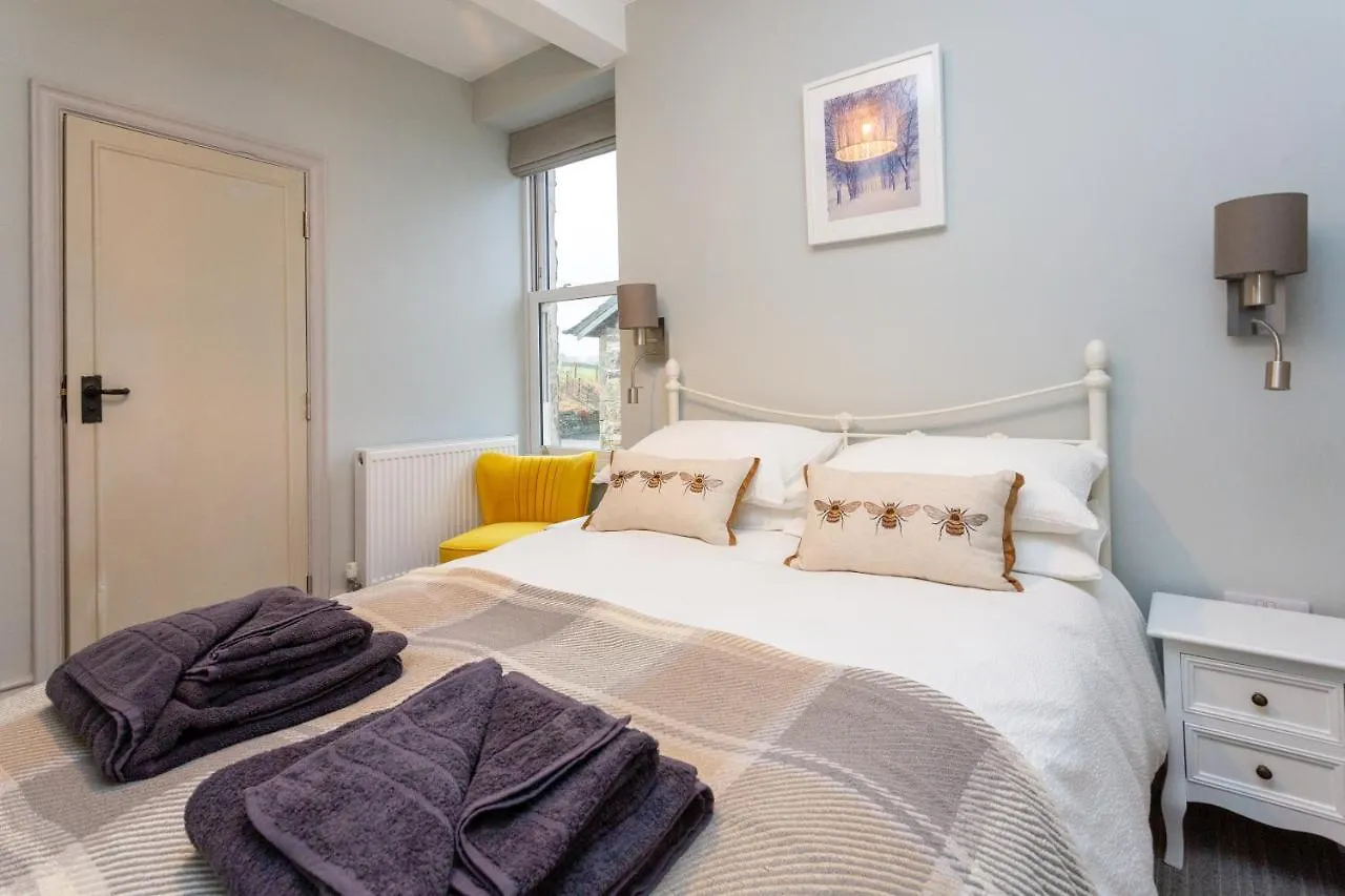 Howgills House 4*
