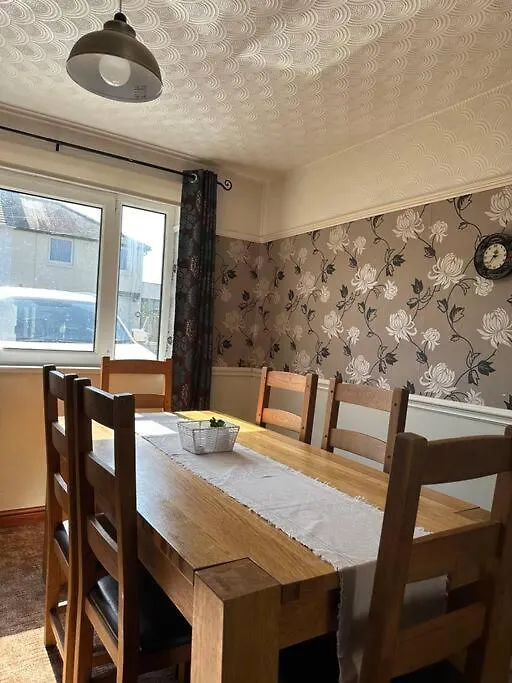 Carlisle The Cathedral And Gateway In Cumbria Apartment *