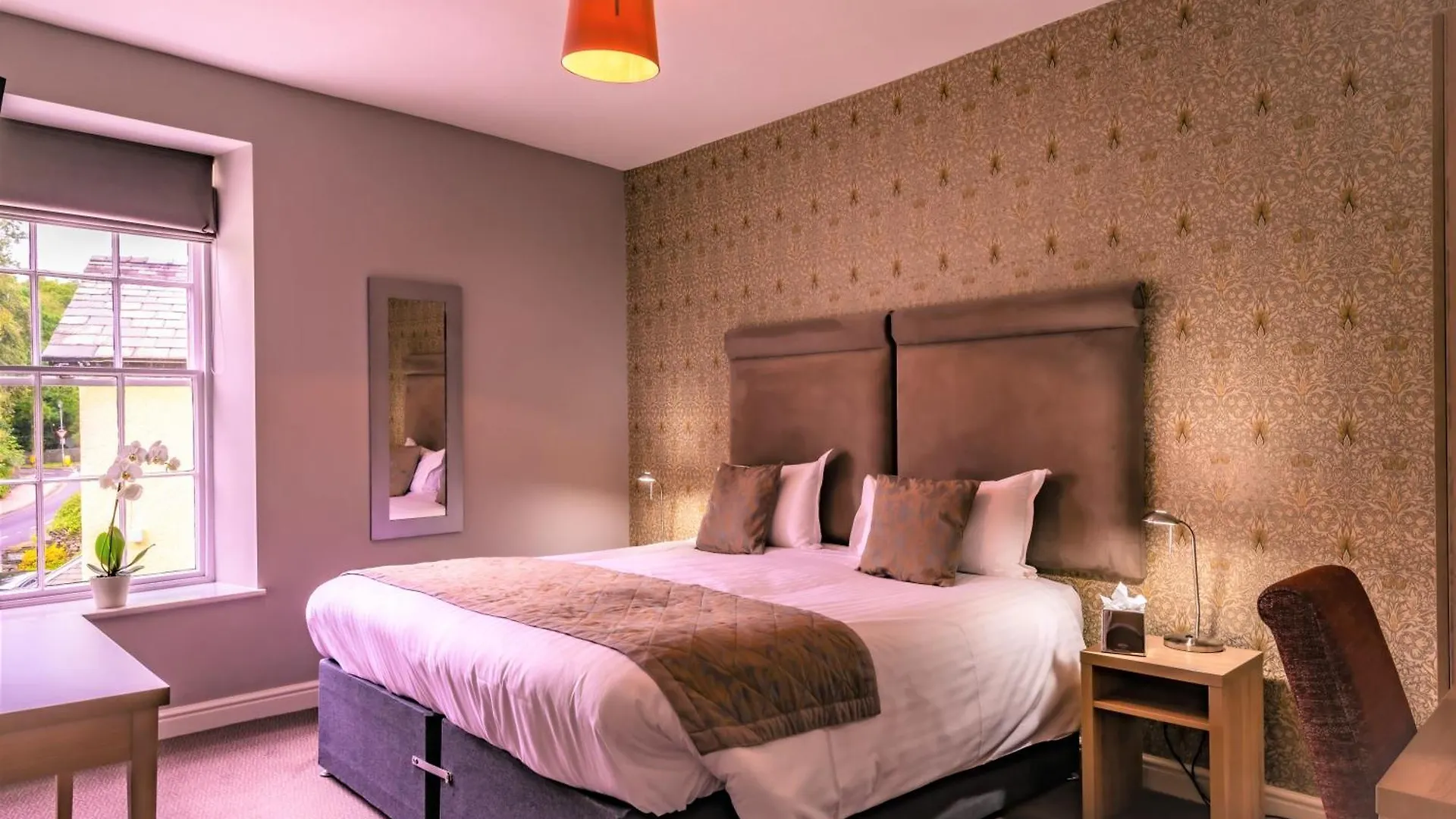 The Lamplighter Dining ~ 3*