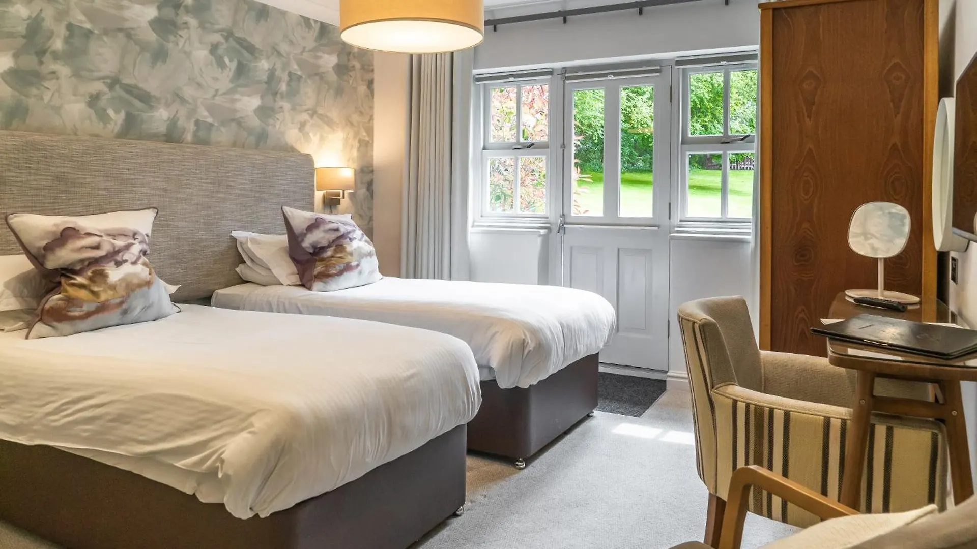 Briery Wood Hotel 4*
