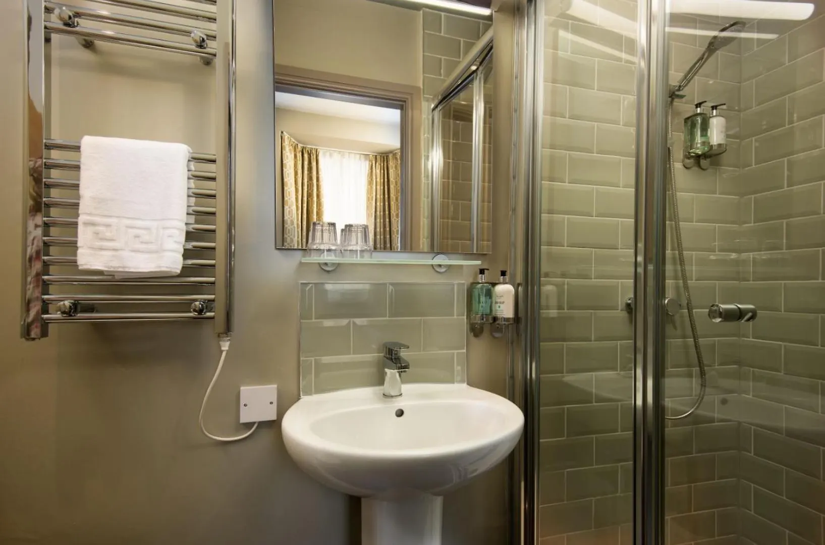 The Angel - The Collection Group Inn 4*