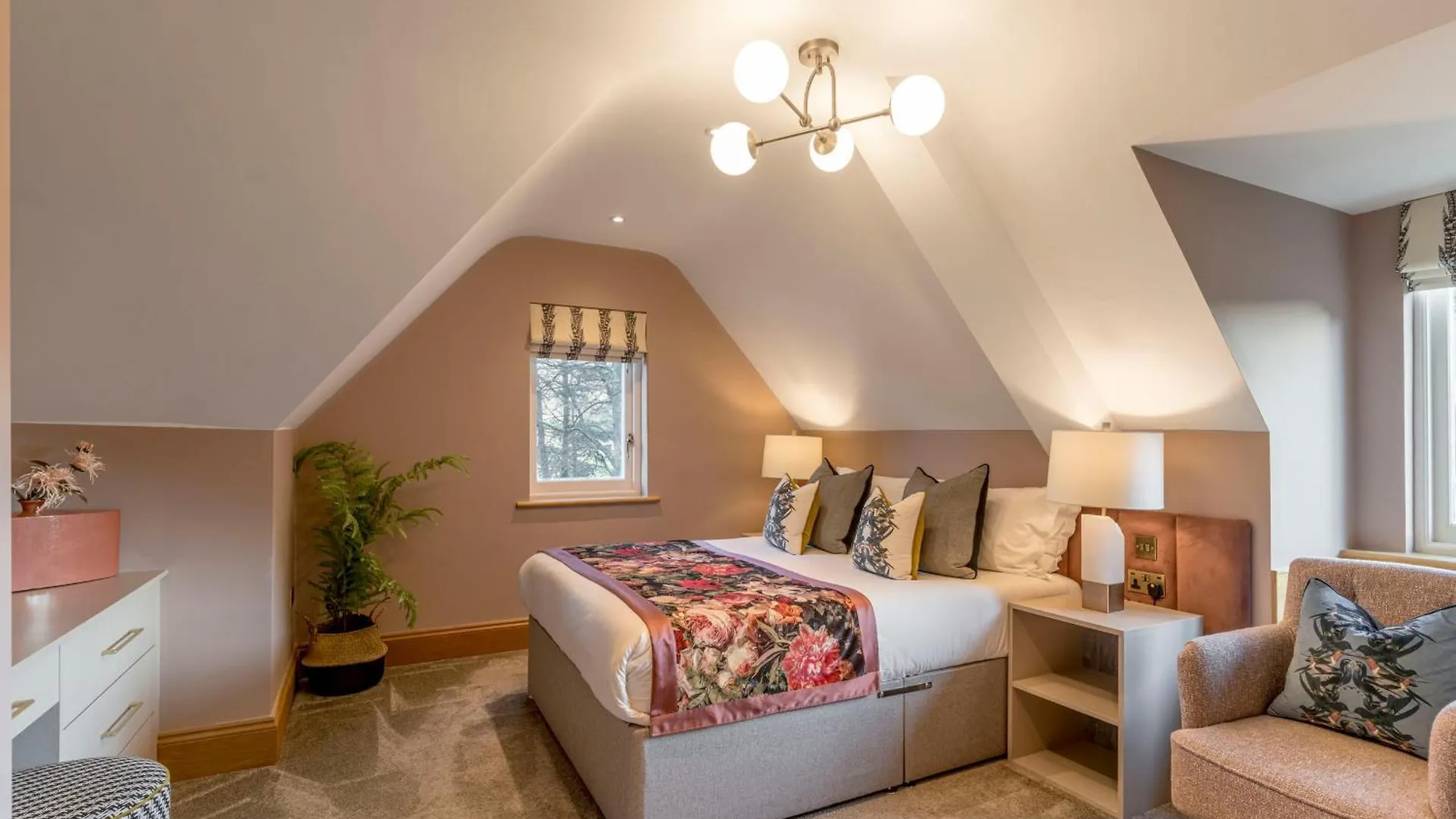 Hotel Borrowdale Gates 4*