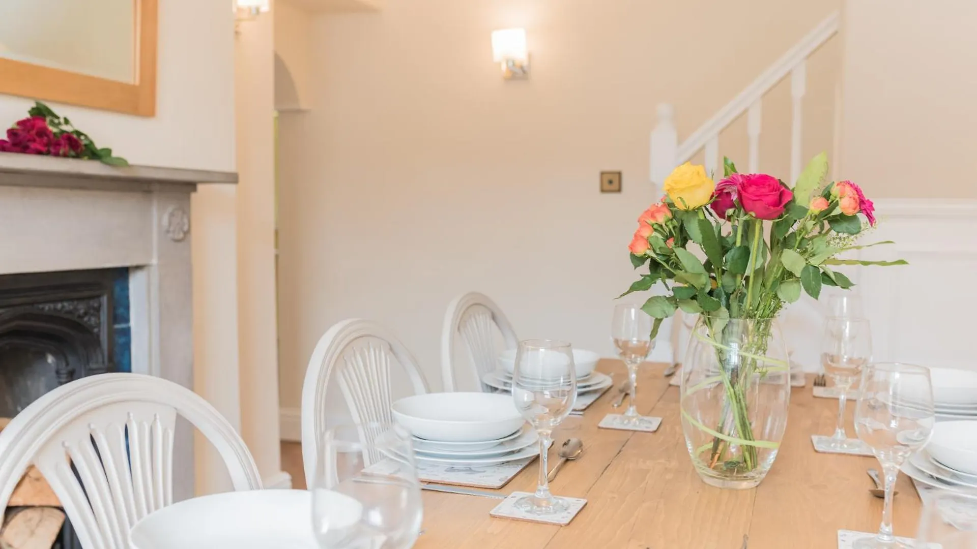 Casa vacanze Georgian With Private Courtyard & Free Parking