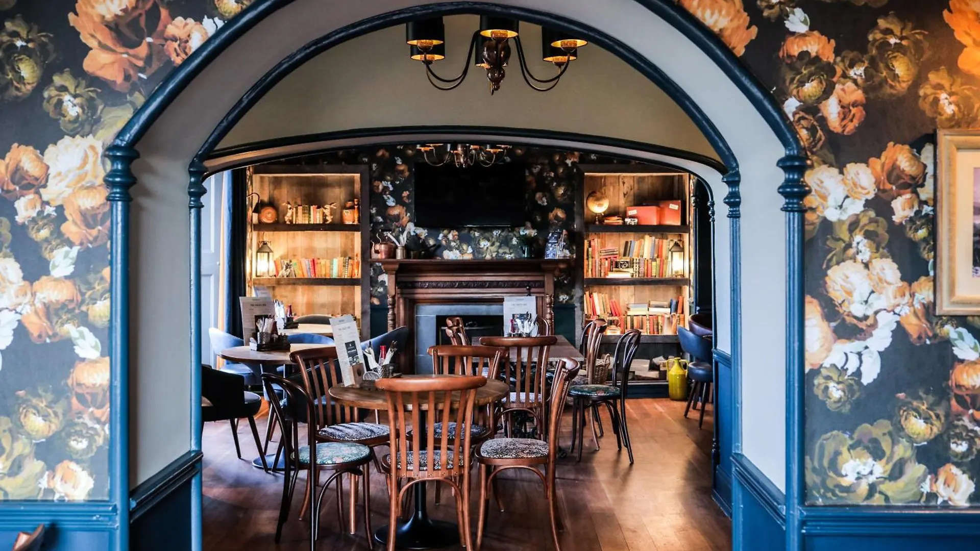 The Angel - The Collection Group Inn