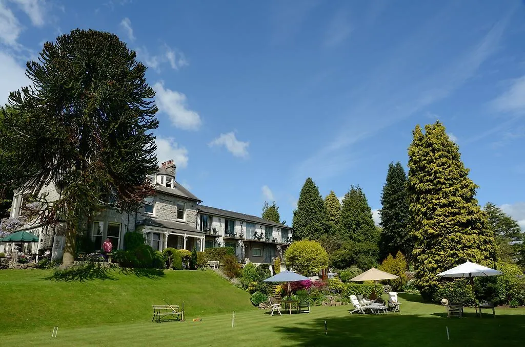 Hotel Clare House *