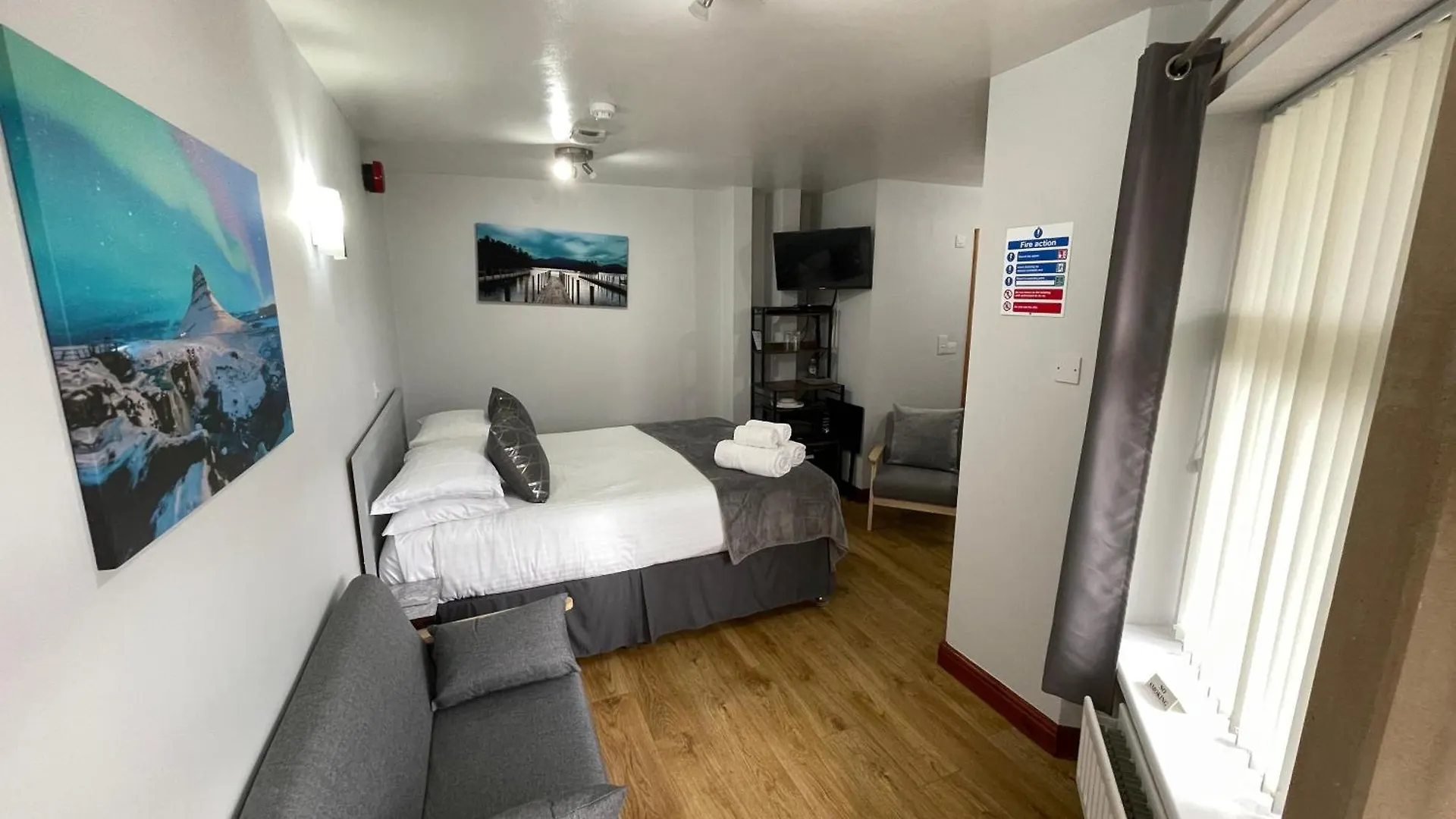 Quaysiders Club Aparthotel 3*