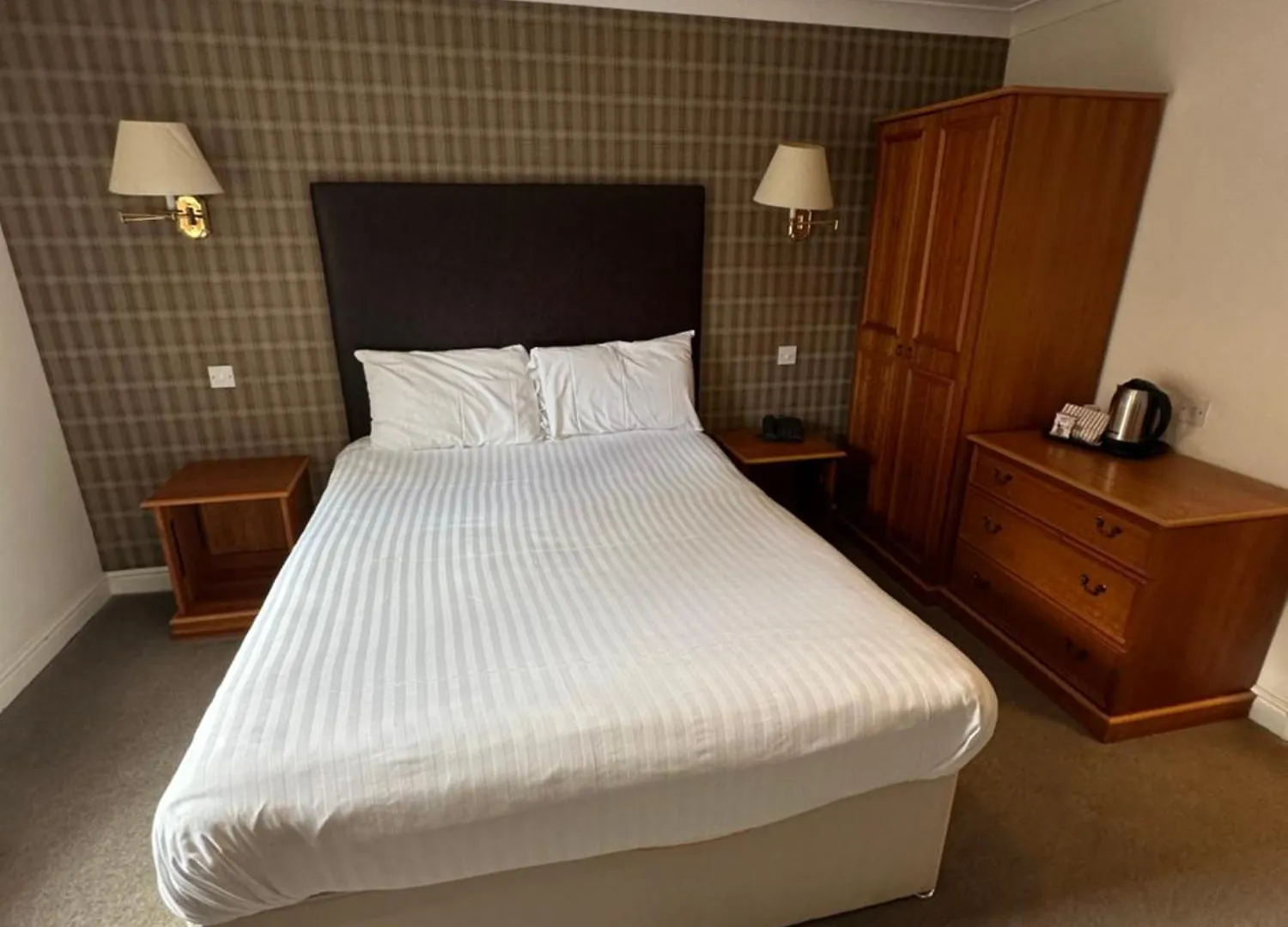 Hotel The Gables 3*