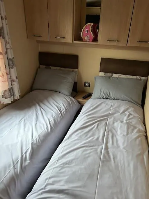 Daffodil Apartment *