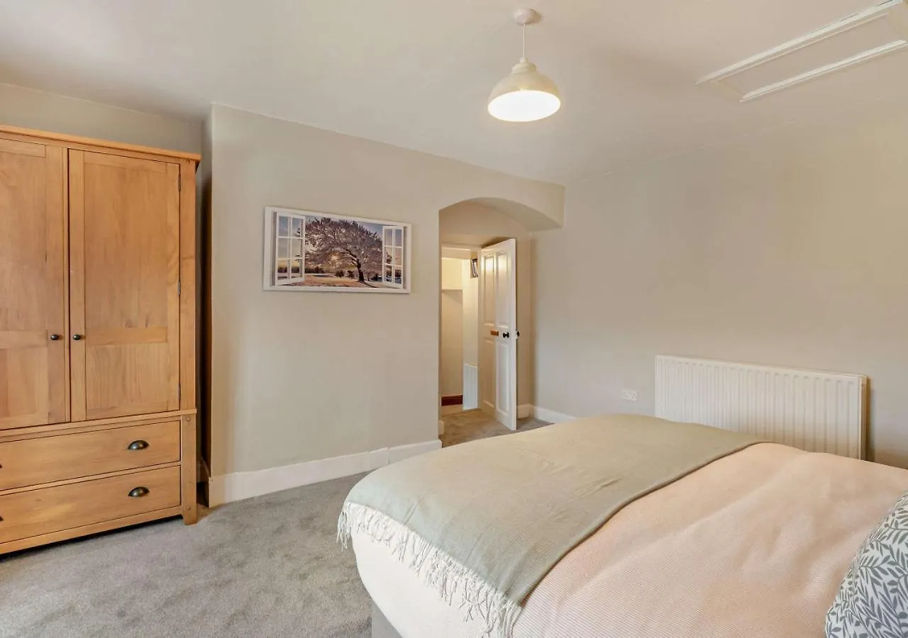 Holiday home Cathow Frizington