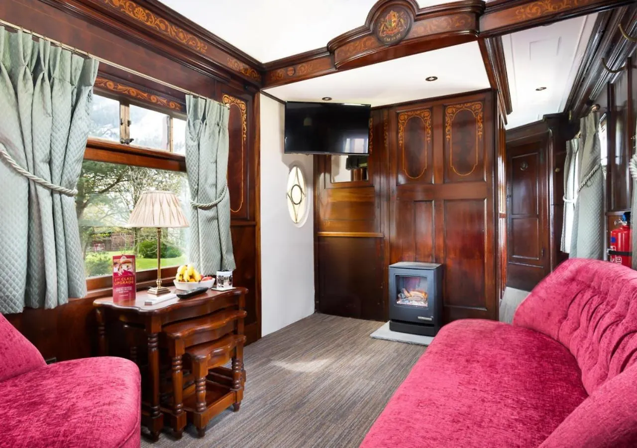 Esk Pullman Carriage * Ravenglass