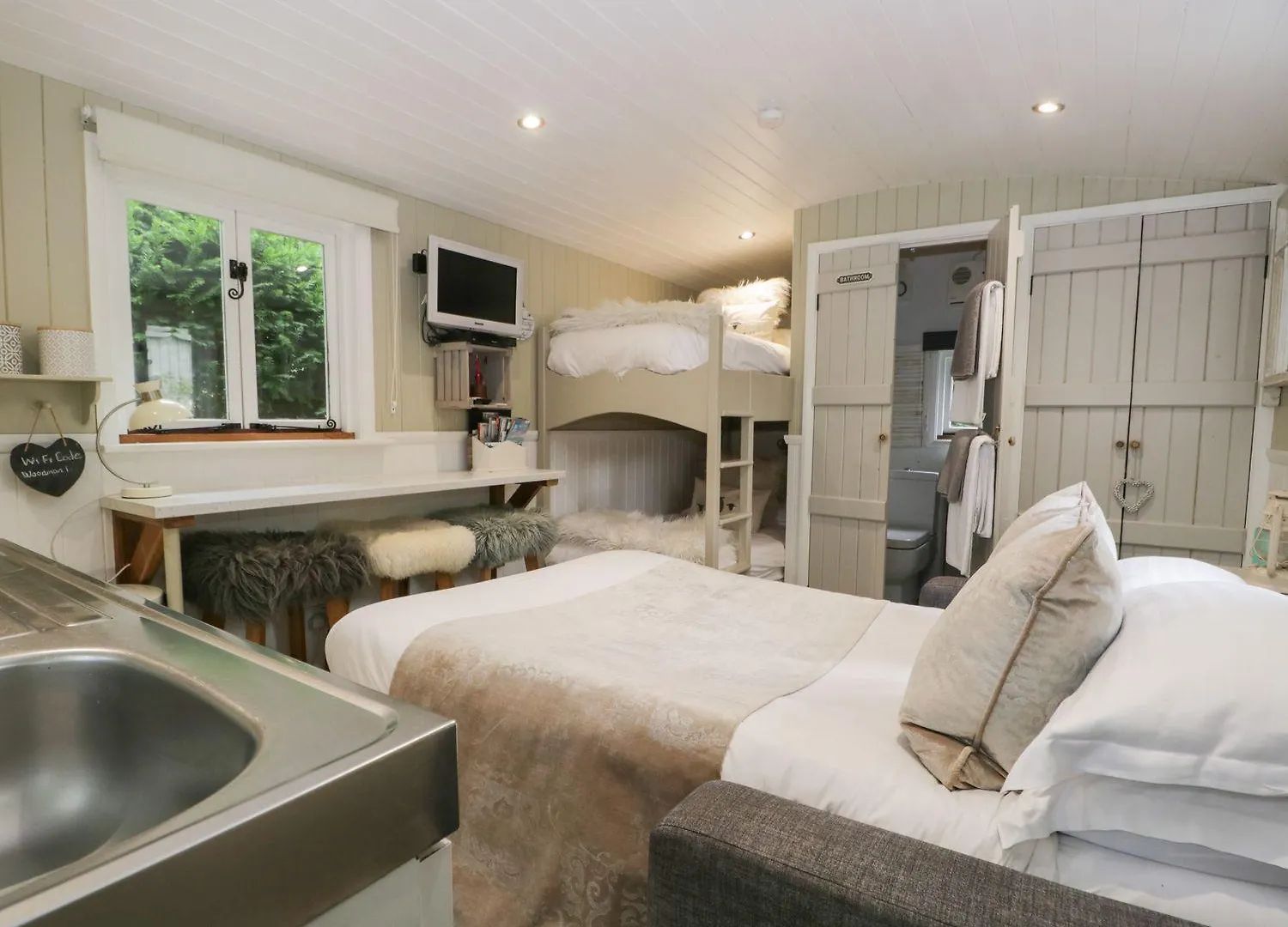 Woodmans Huts Haverthwaite