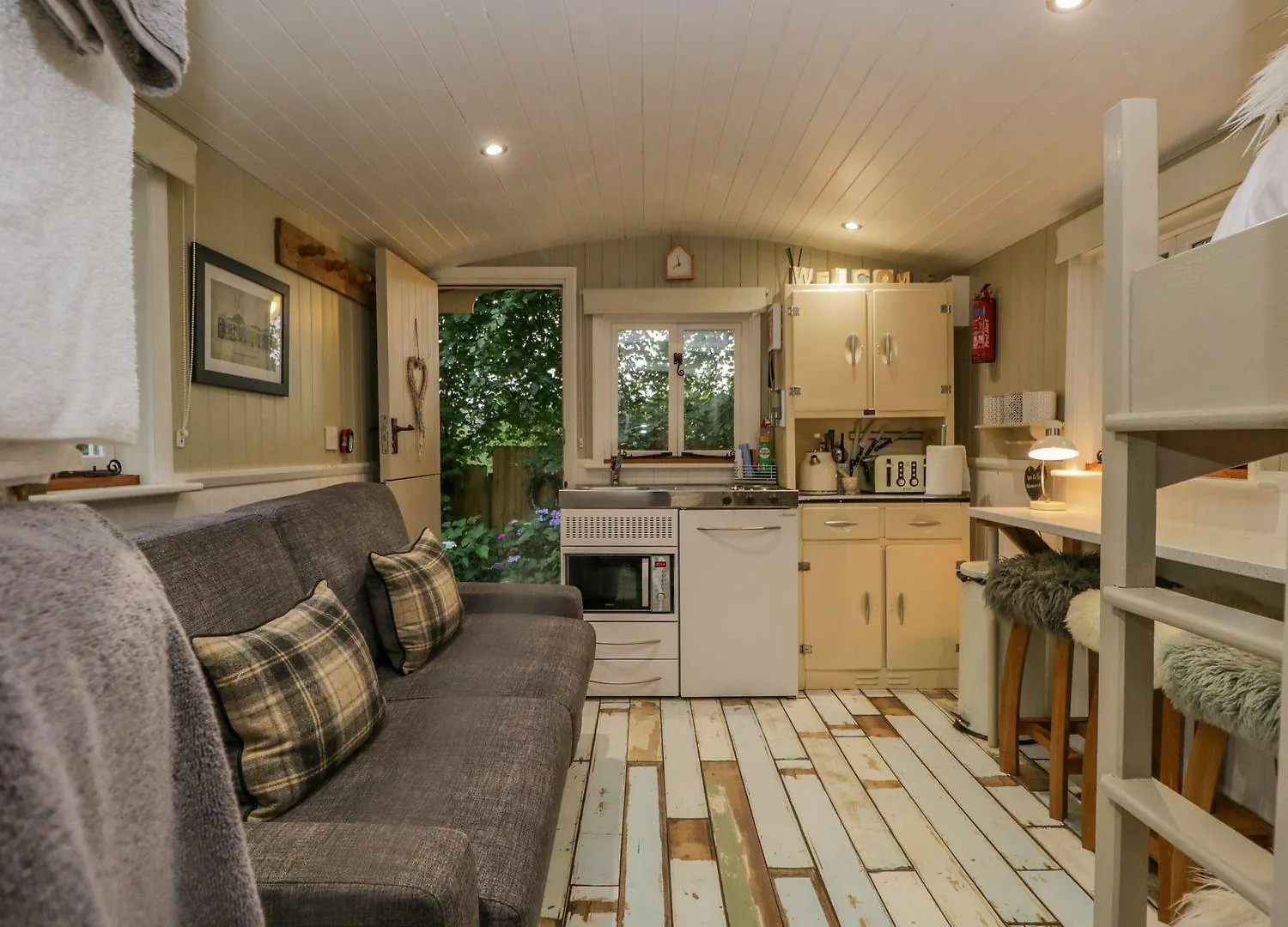 Woodmans Huts * Haverthwaite
