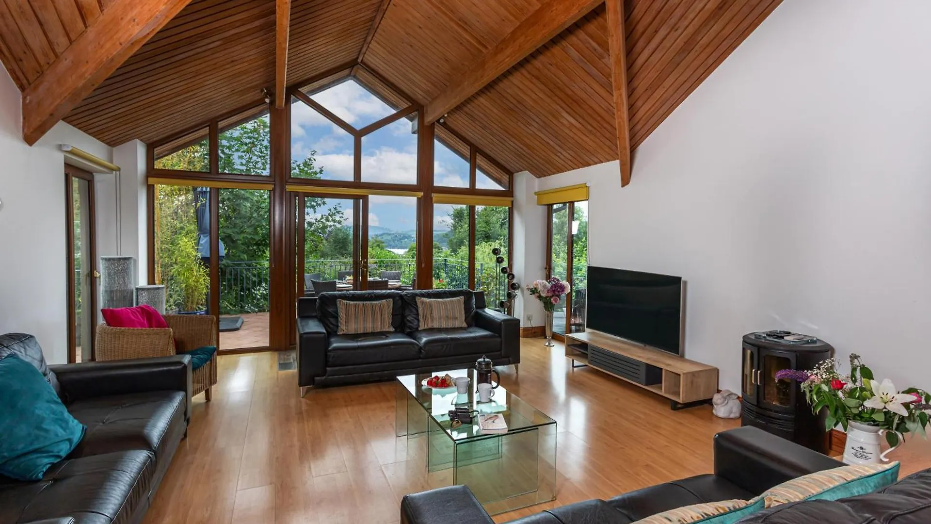 Tatil Evi View From Within, Bowness - Dog Friendly With Hot Tub Windermere