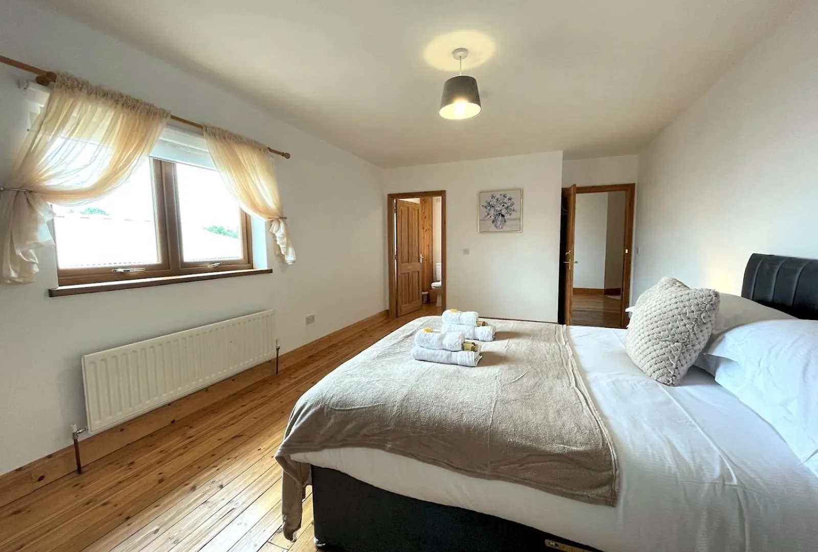 Holiday home Pass The Keys Spectacular 7br House Hot Tub And Gardens In Gretna *