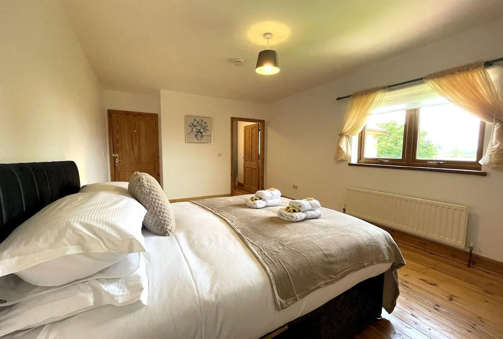 Pass The Keys Spectacular 7br House Hot Tub And Gardens In Gretna Holiday home Gretna Green