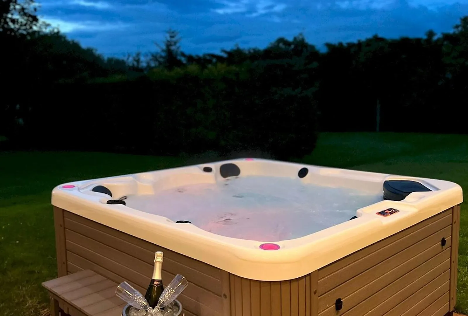 Holiday home Pass The Keys Spectacular 7br House Hot Tub And Gardens In Gretna Gretna Green