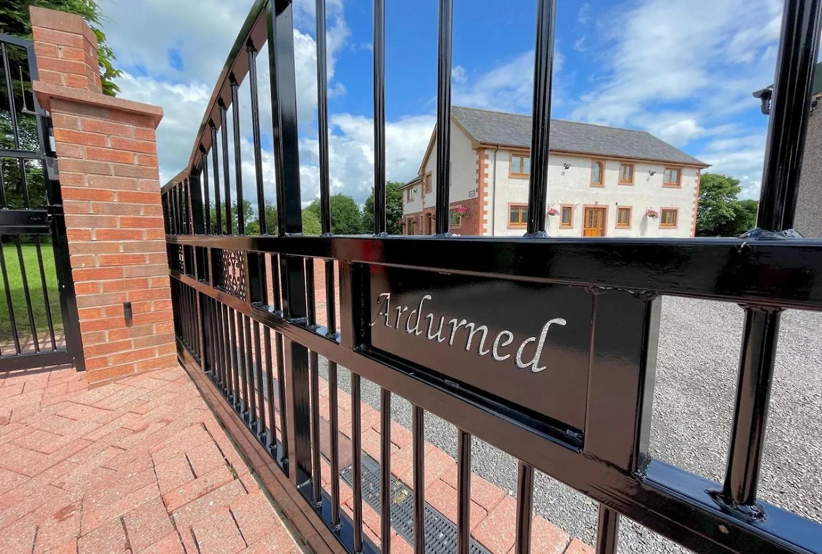 Holiday home Pass The Keys Spectacular 7br House Hot Tub And Gardens In Gretna Gretna Green