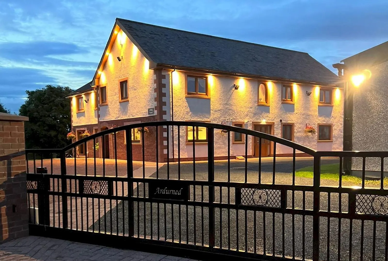 Pass The Keys Spectacular 7br House Hot Tub And Gardens In Gretna Gretna Green