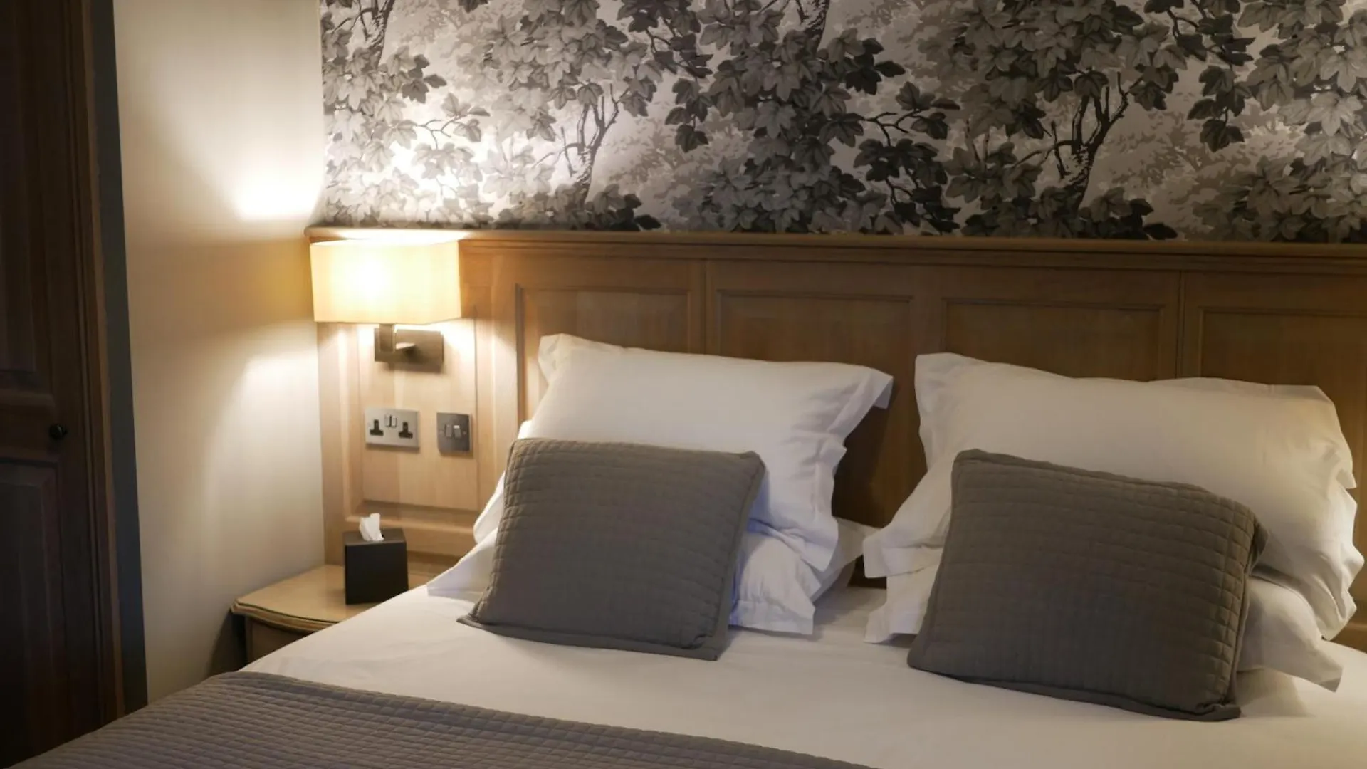 Queens Head & Restaurant Hawkshead