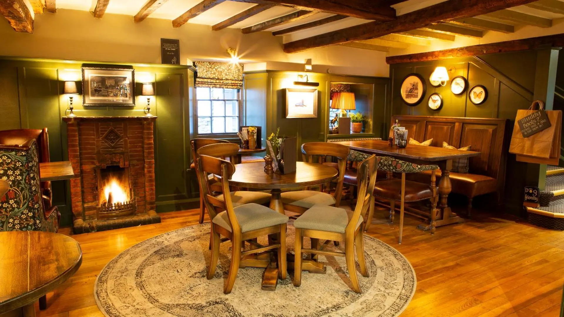 Guest house Queens Head & Restaurant 4*