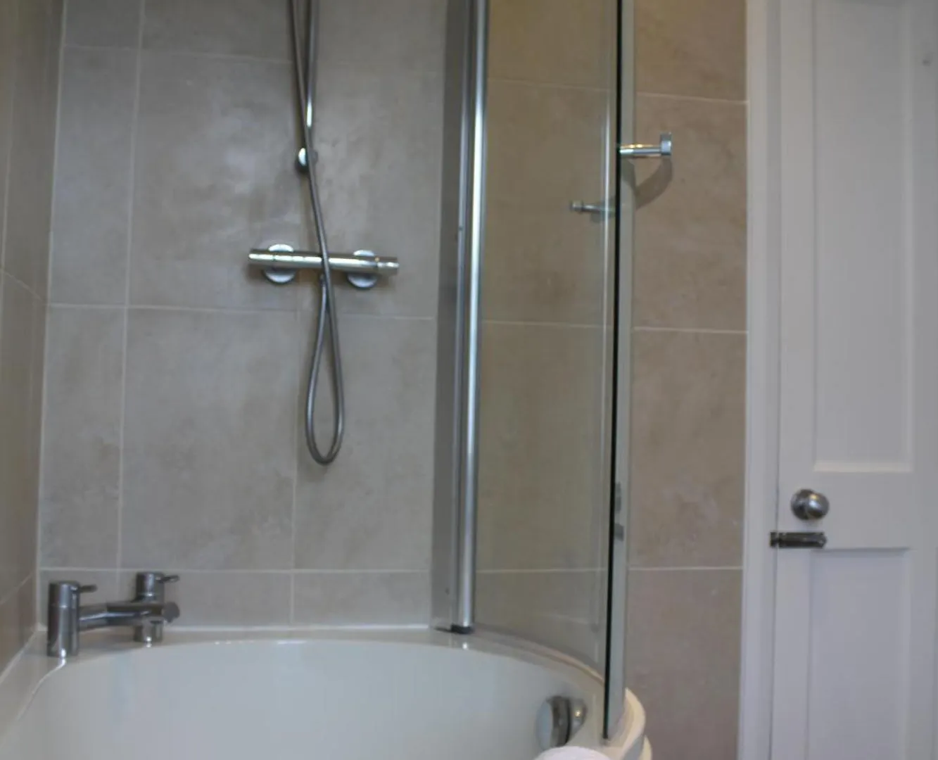 1 Thornbarrow * Bowness-on-Windermere
