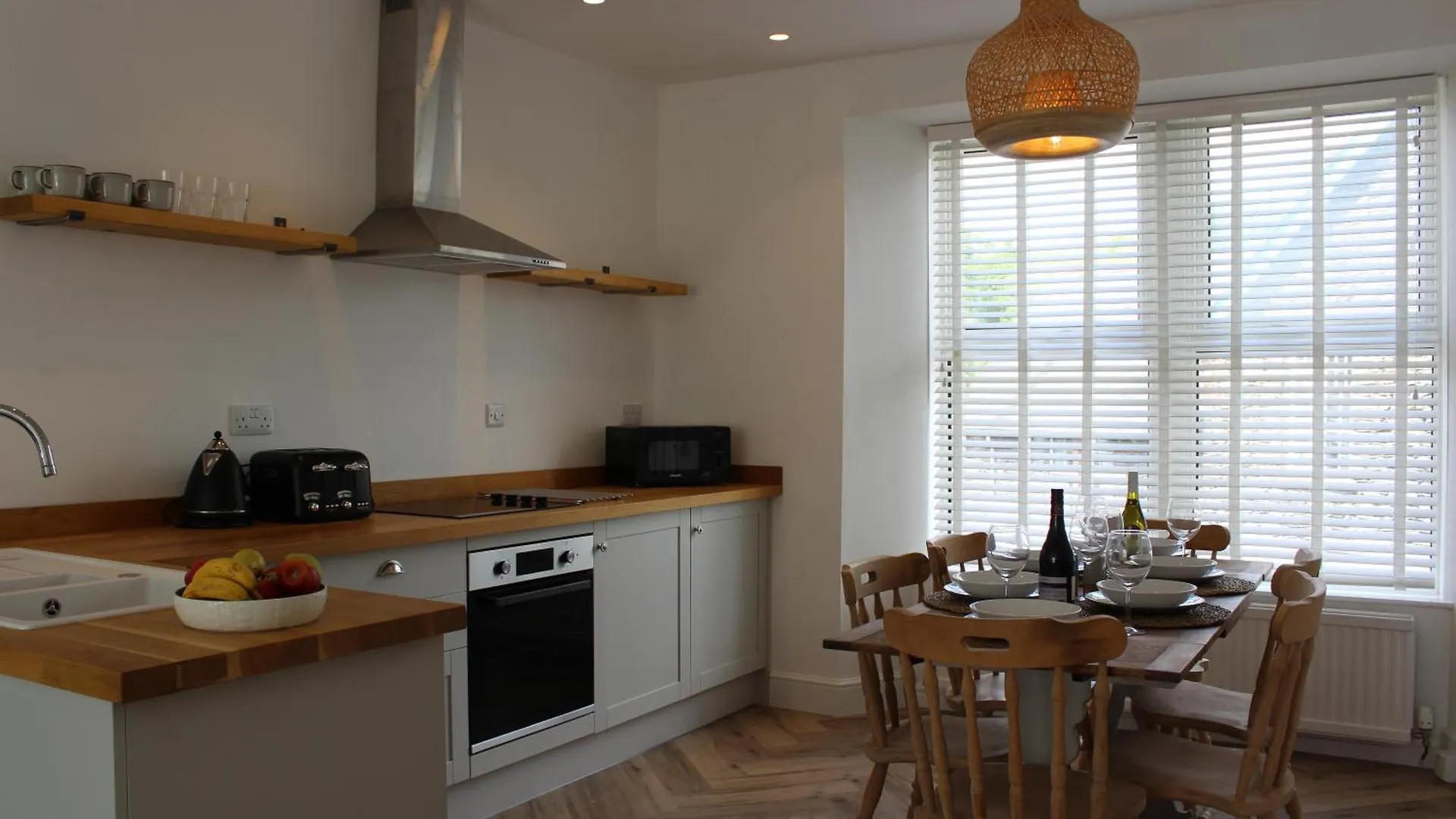 1 Thornbarrow * Bowness-on-Windermere