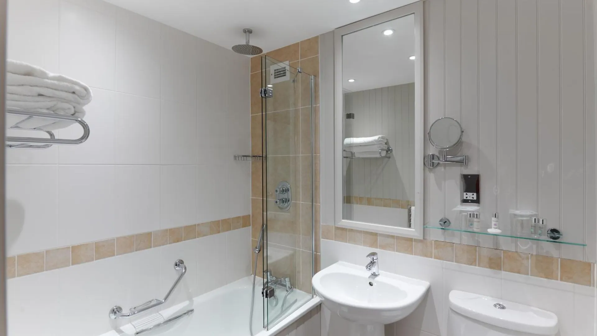 The Belsfield Szálloda 4*