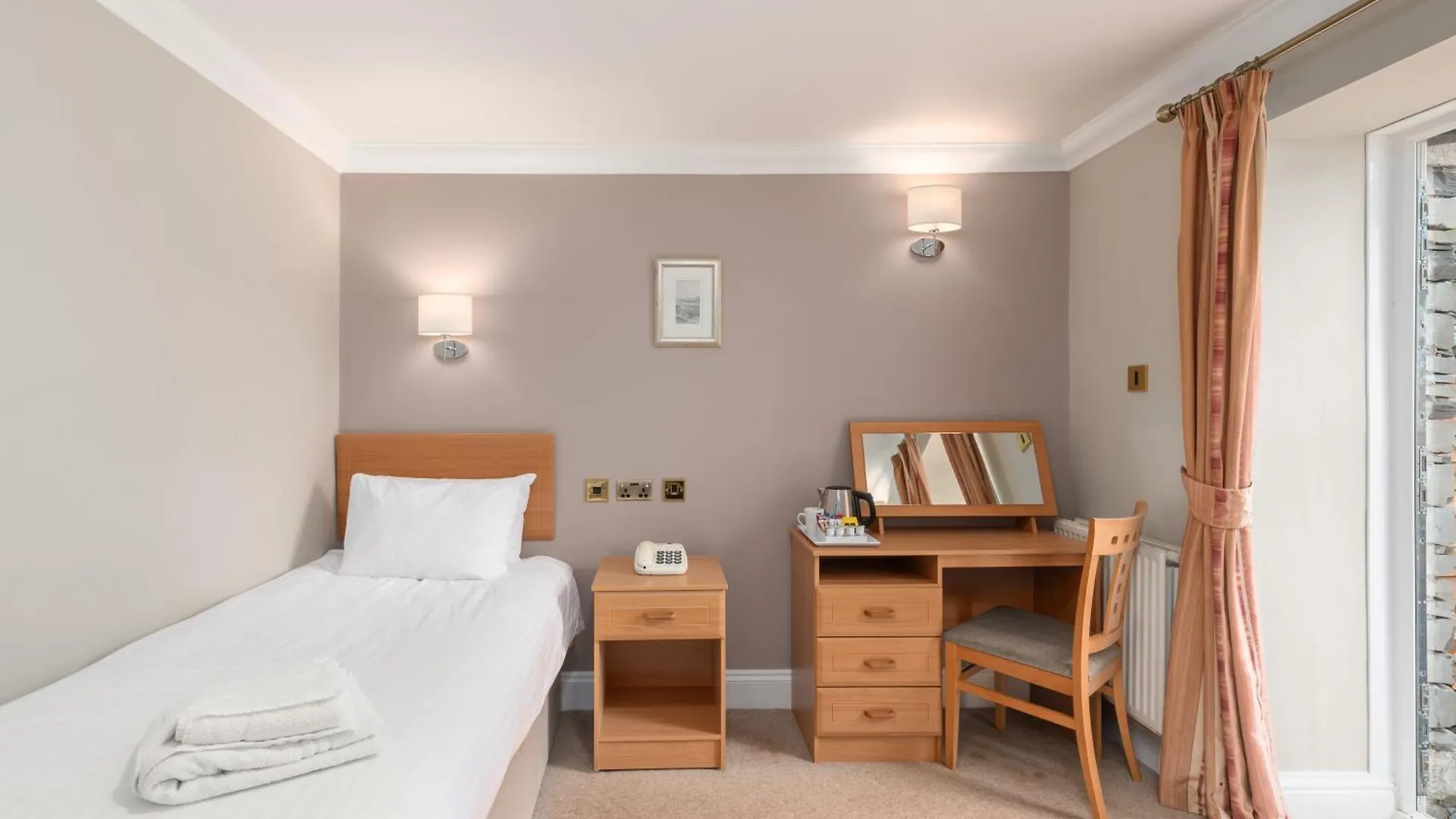 Manor Windermere
