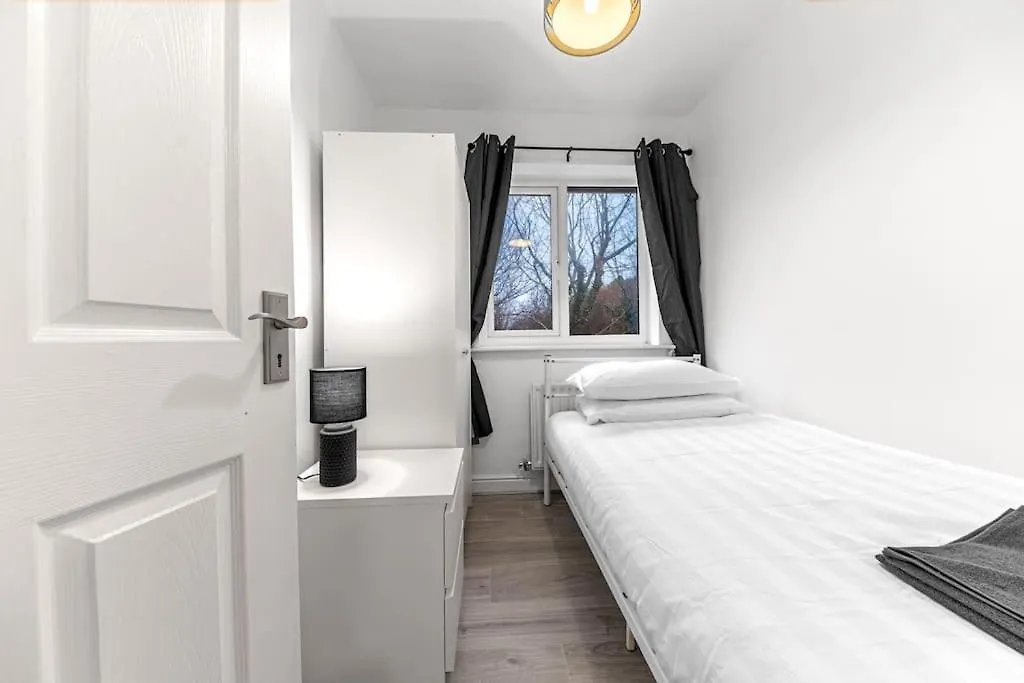 Barrow House - 4 Bedrooms *