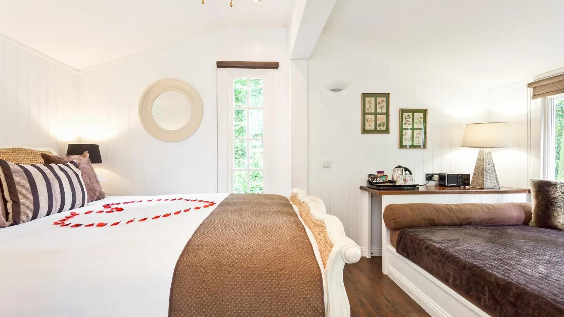 Broadoaks Boutique Country House Гостевой дом 5*