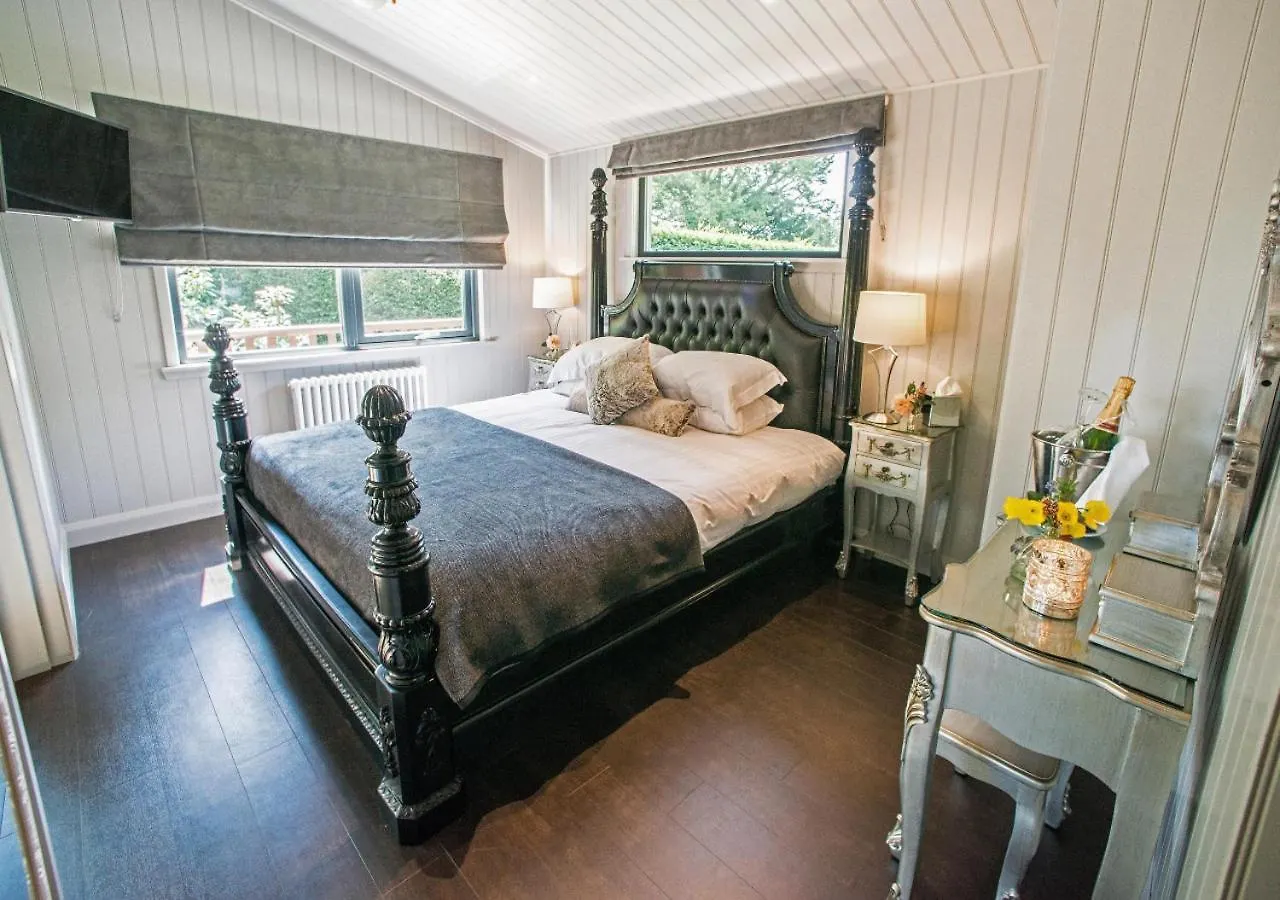 Broadoaks Boutique Country House Гостевой дом Уиндермир