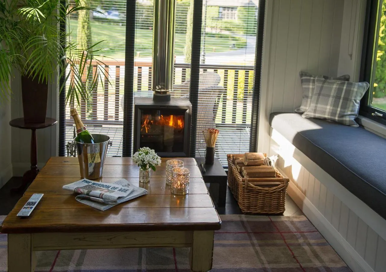 Broadoaks Boutique Country House Гостевой дом