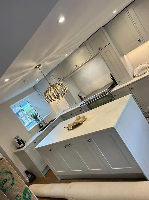 1 The Derry, Luxury 3 Bedroom - Ferienhaus *