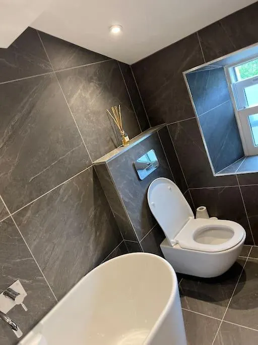 1 The Derry, Luxury 3 Bedroom - Ferienhaus