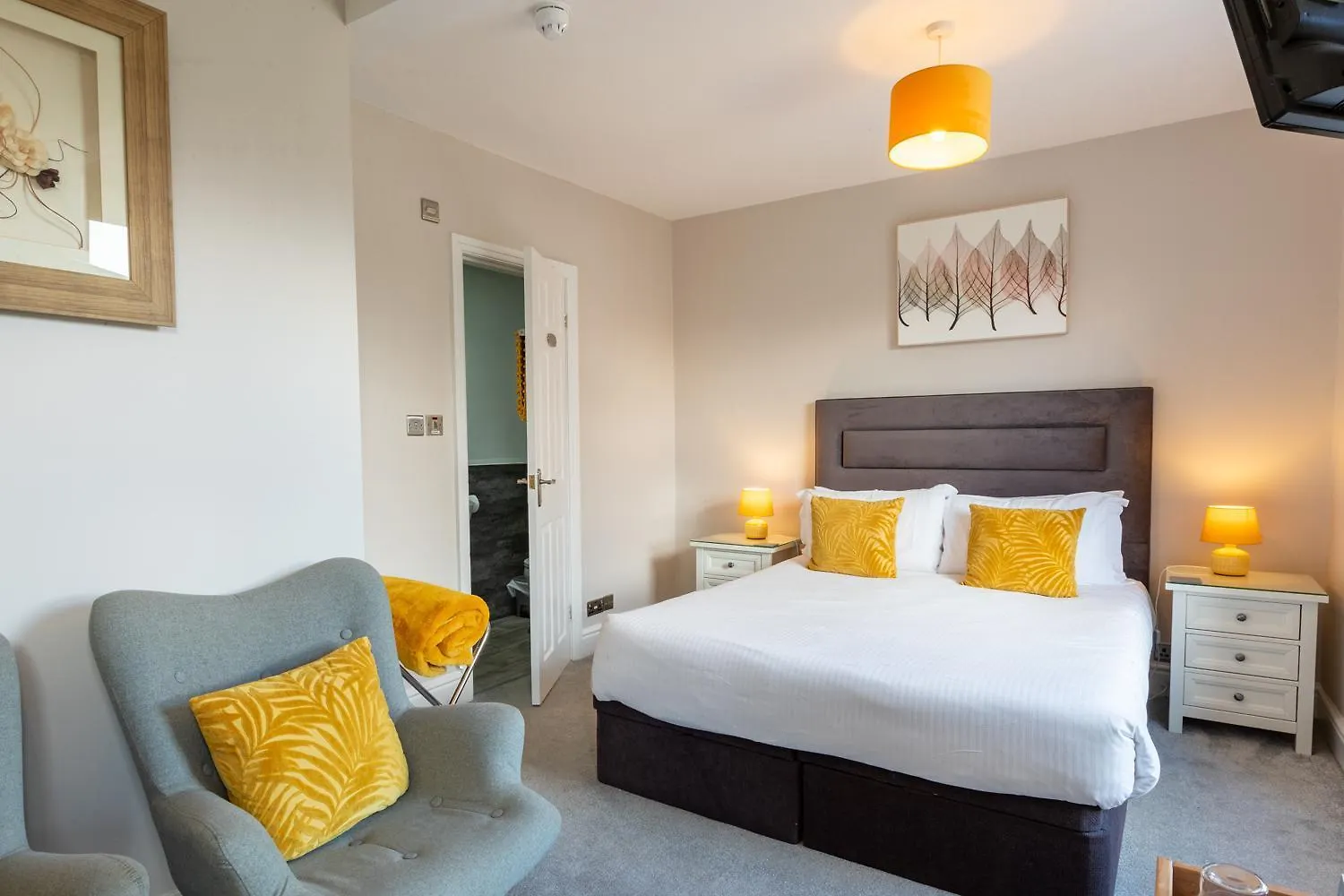 Bowness Guest House 3*
