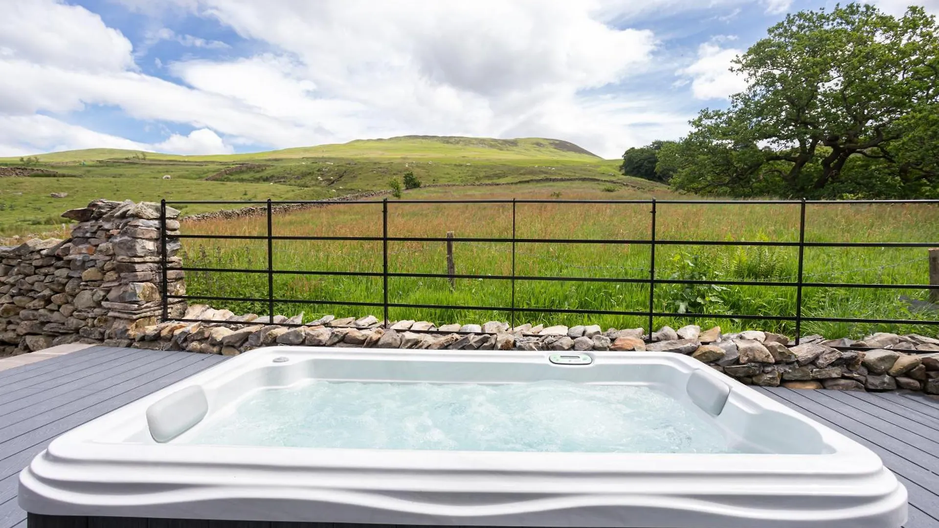 The Dog House With Hot Tub Σπίτι διακοπών Kirkby Lonsdale