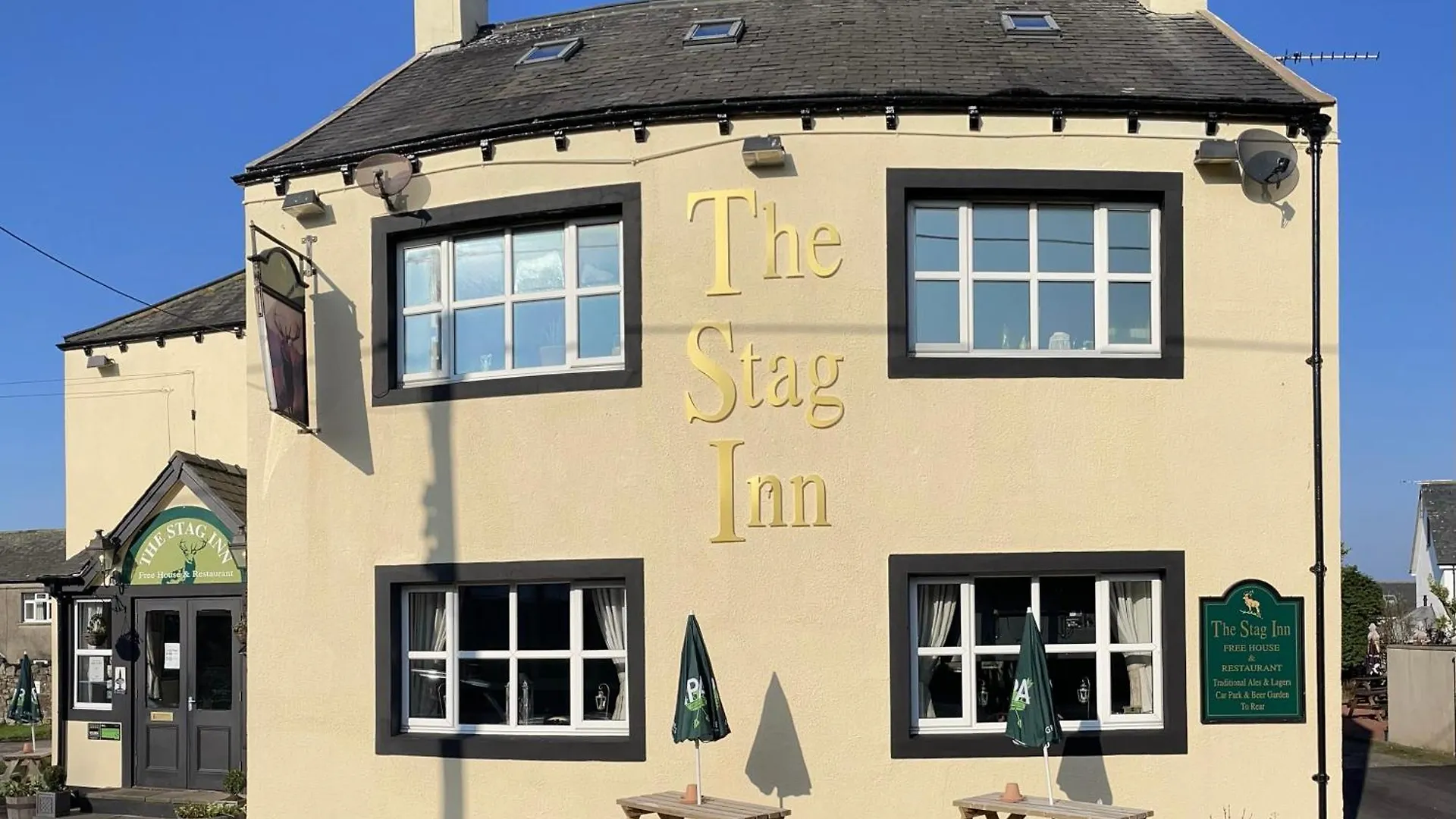 אורחן With Newly Renovated Private Bathroom Above Village Pub Stag Crosby