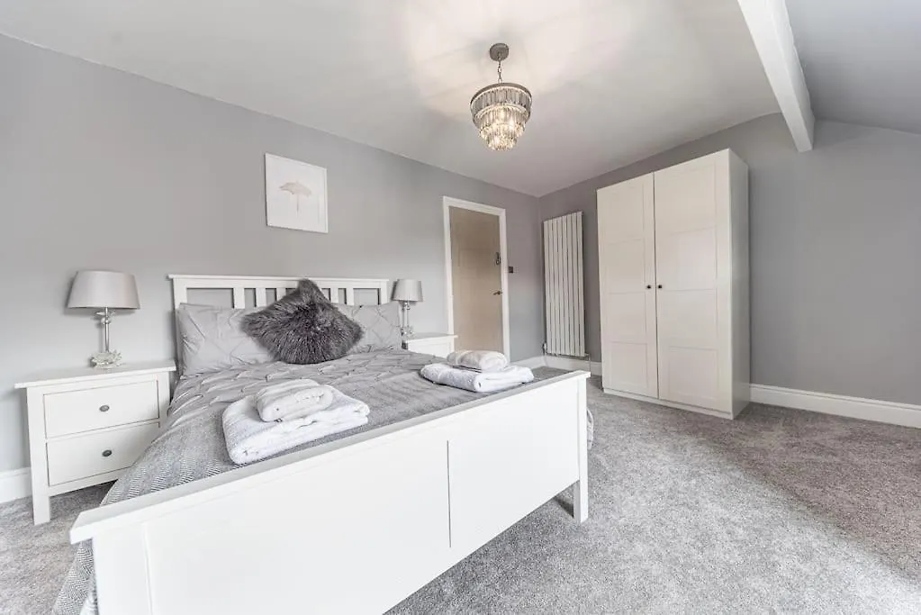 Ferienhaus Luxury Townhouse In *