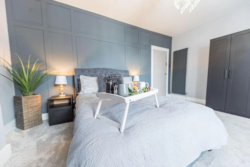 Luxury Townhouse In *