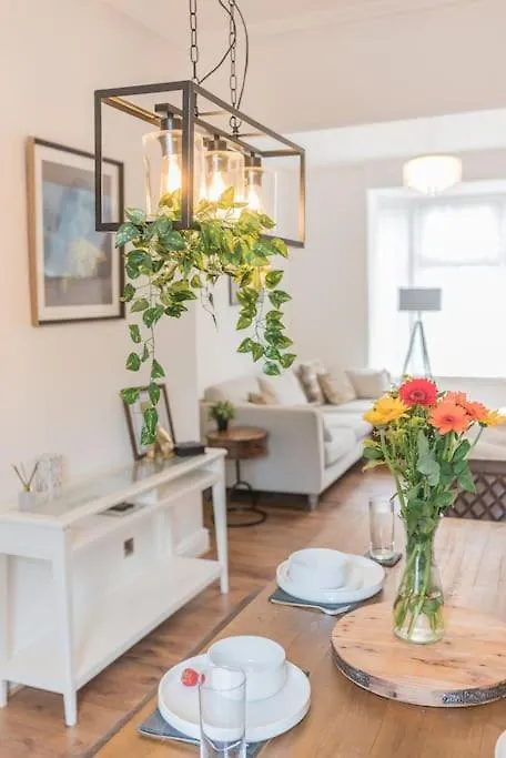 Luxury Townhouse In