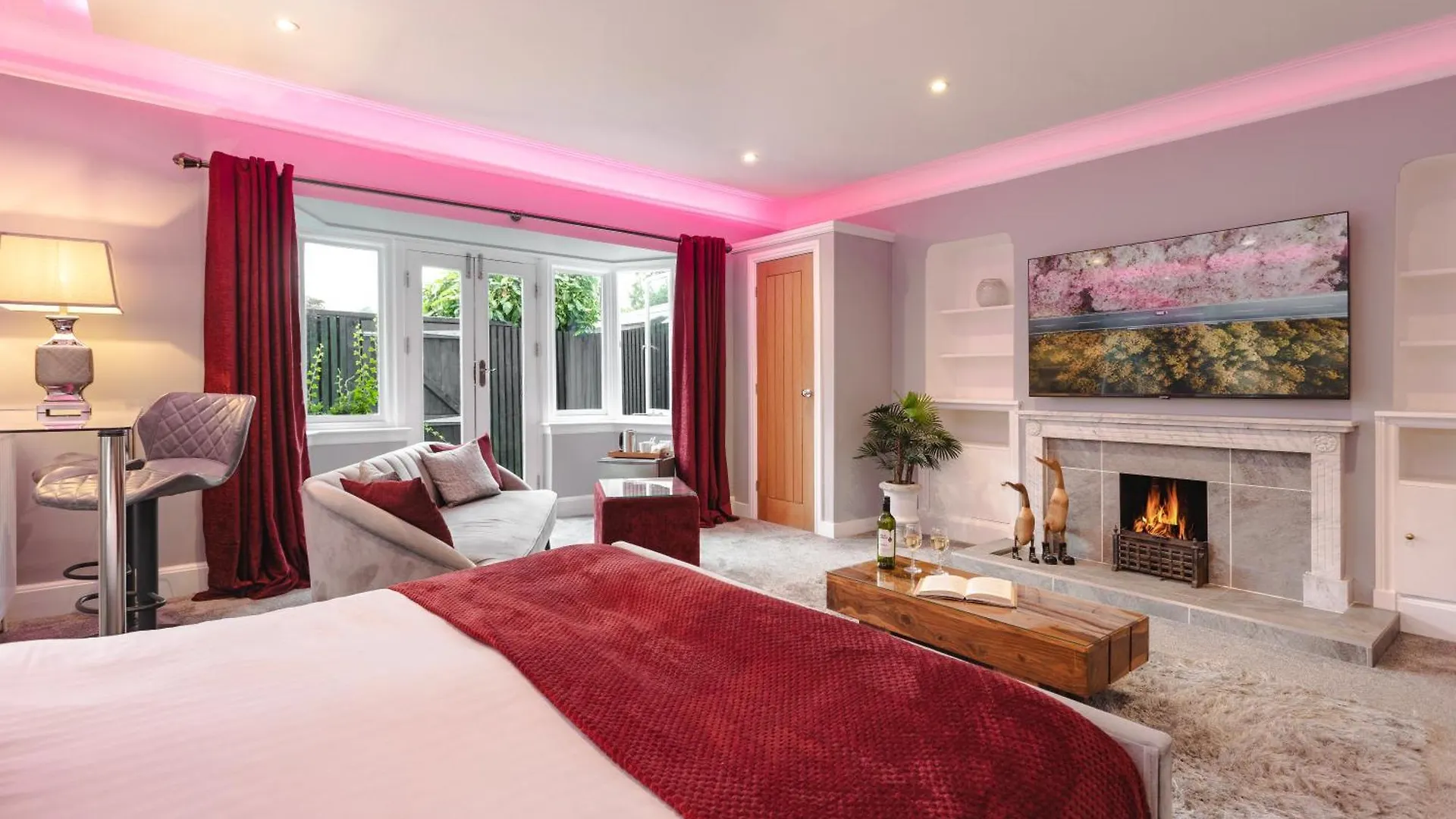 Aphrodites Group - Luxury Hot Tub In District! 5* באונס-און-ווינדרמיר
