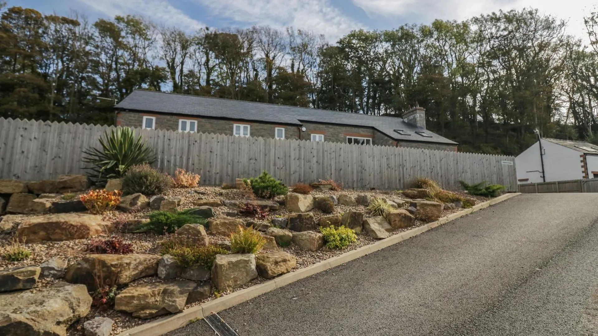 Edgemere * Grange-over-Sands