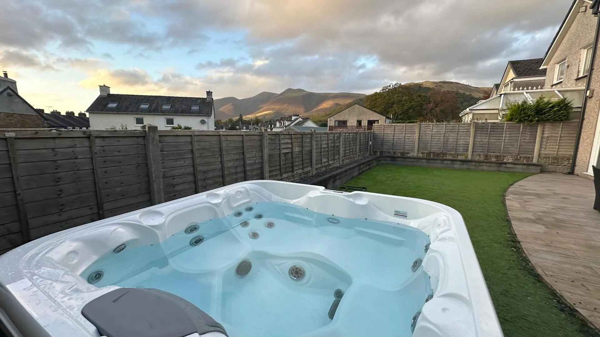 Modern Hot Tub 3 Bed Tatil Evi Keswick (Cumbria)