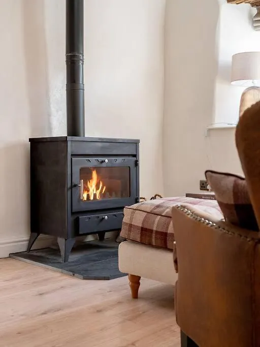 5 Star District Luxury, Pet Friendly, Hot Tub Semesterbostad Kendal