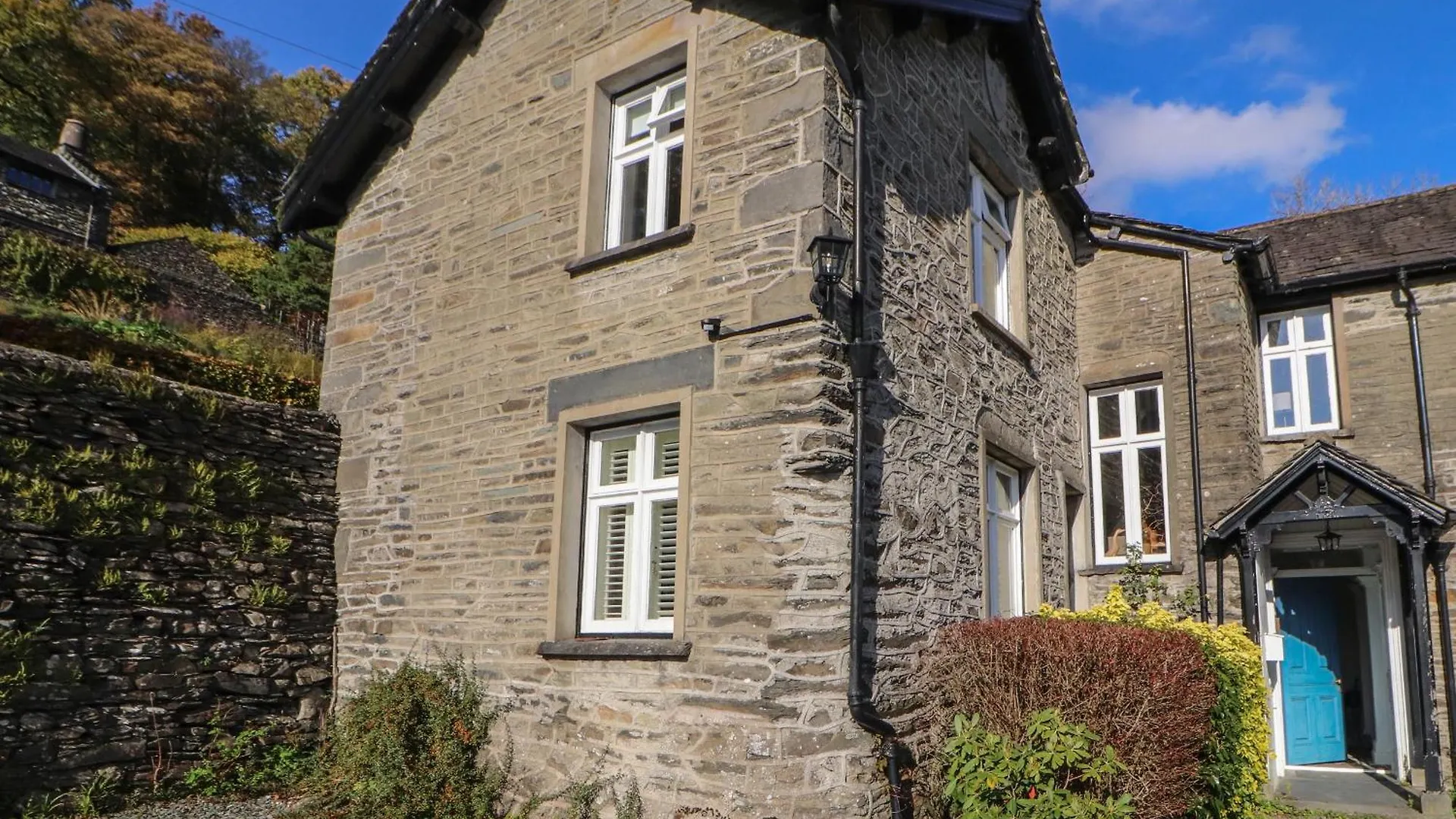2 Birkhead Windermere