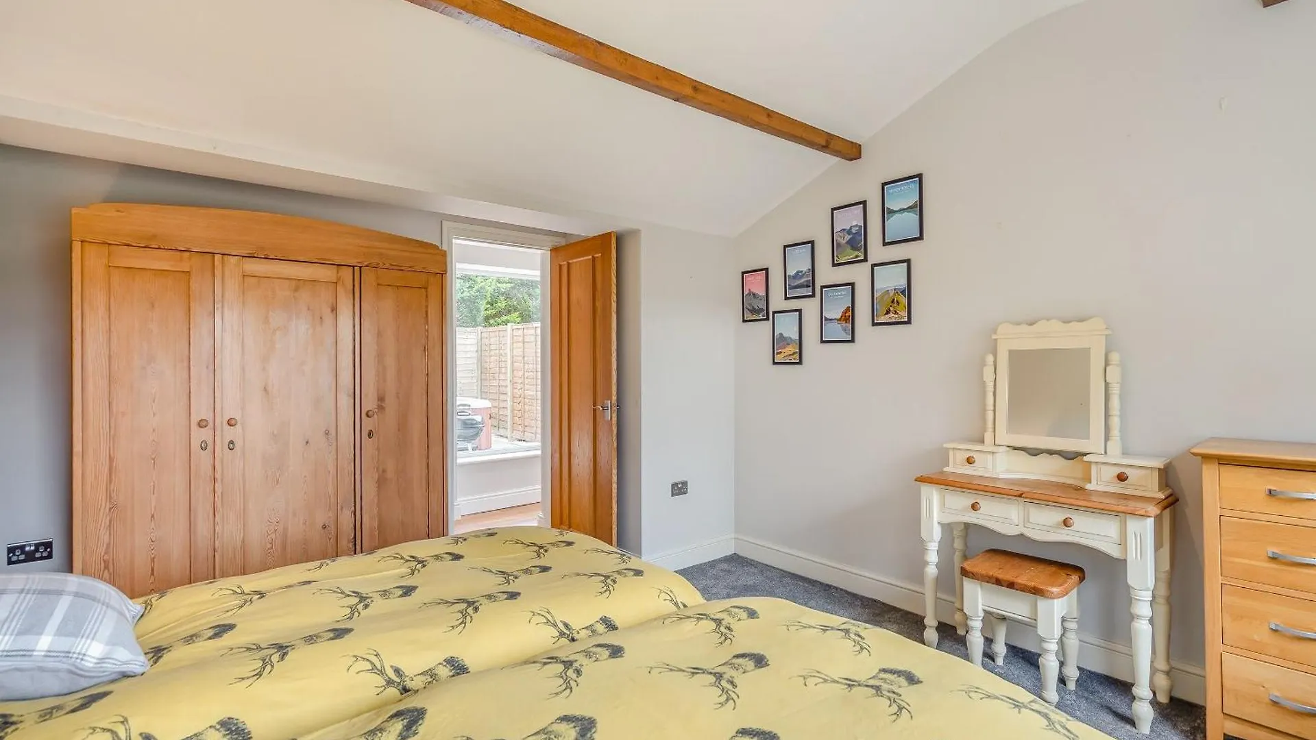 The At Breeze Hill Storth