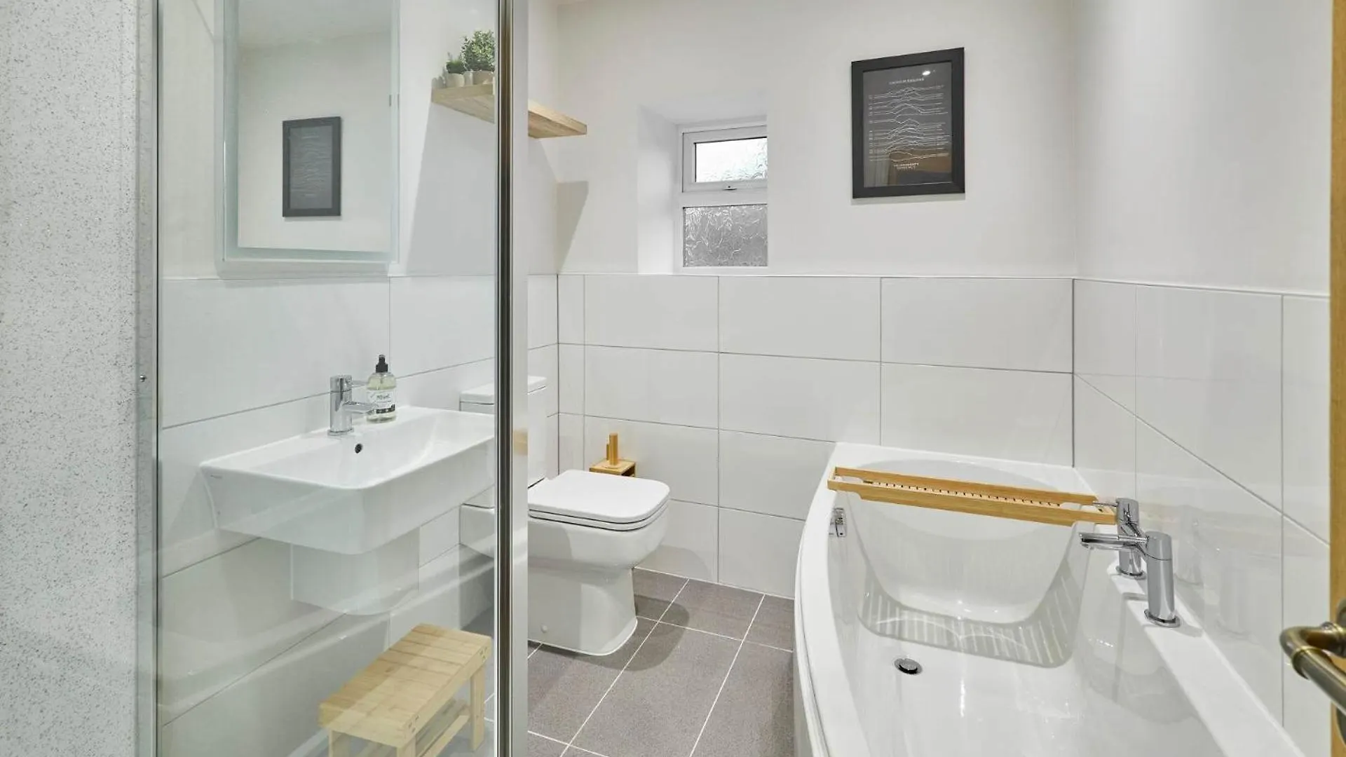 Host & - Hovera Windermere