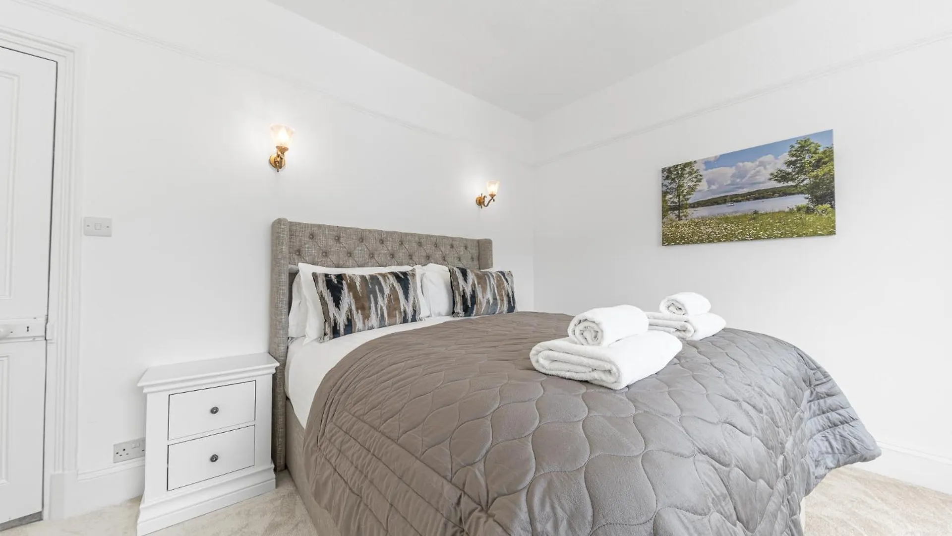 Location, Views, Parking Bowness-on-Windermere